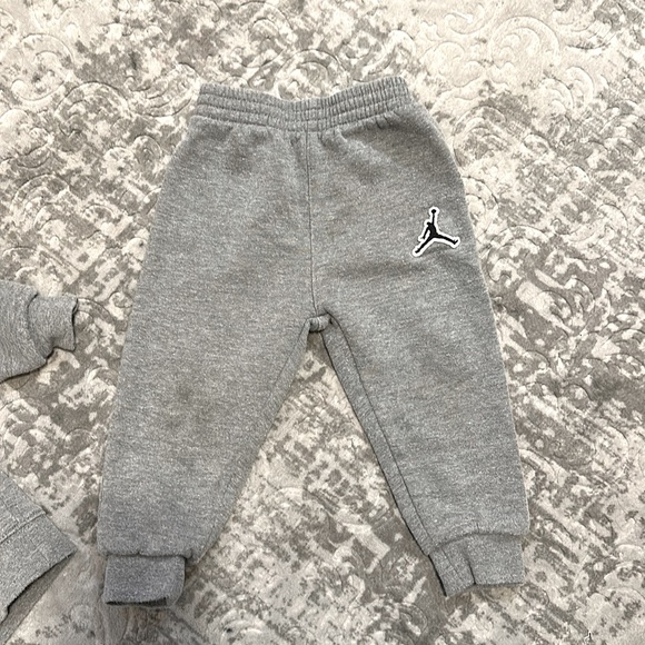 Jordan jogger suit - Picture 4 of 4